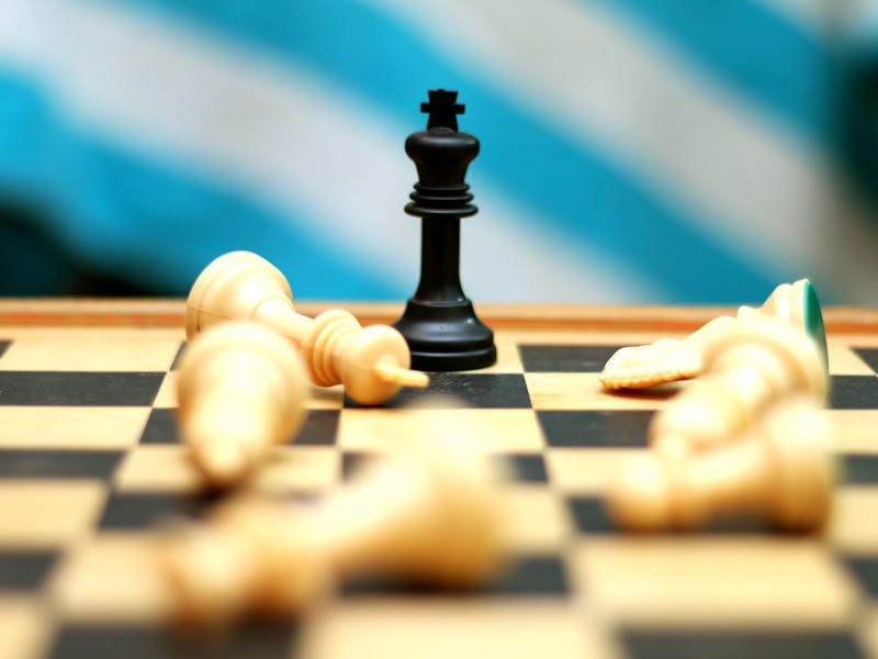 Concurența agresivă și diferențierea dificilă pe piețe saturate